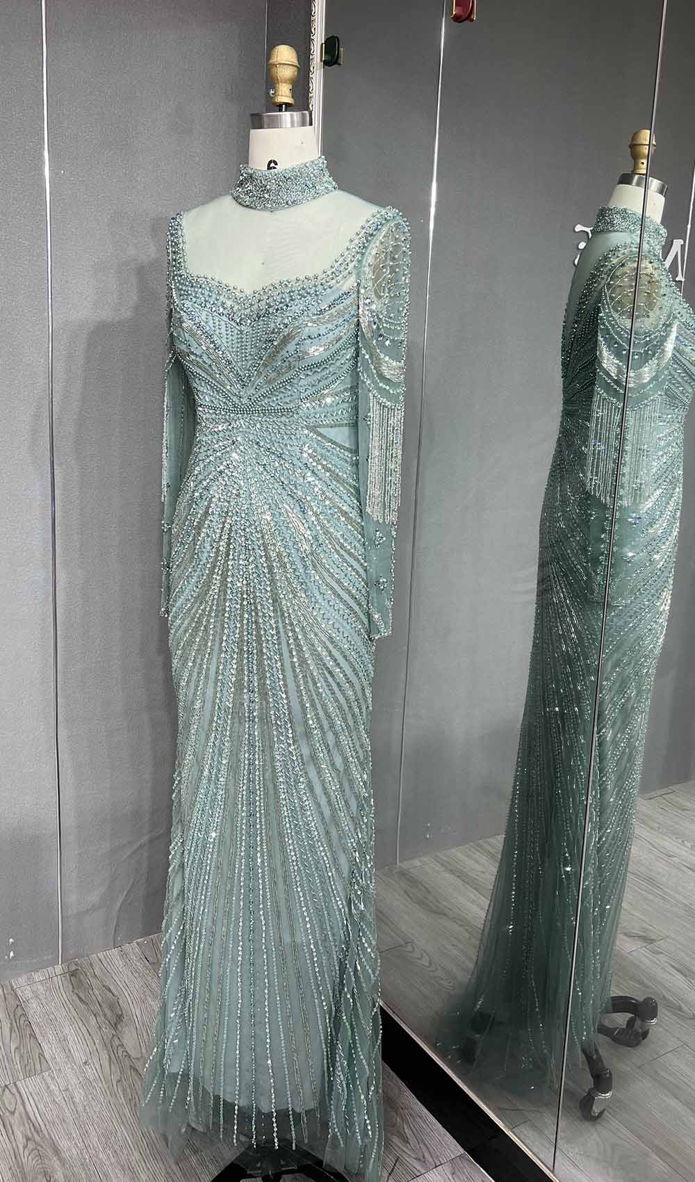 YQLNNE 053 Beige Long Sleeves Evening Dress Crystals Beaded Formal Women Gown Modest