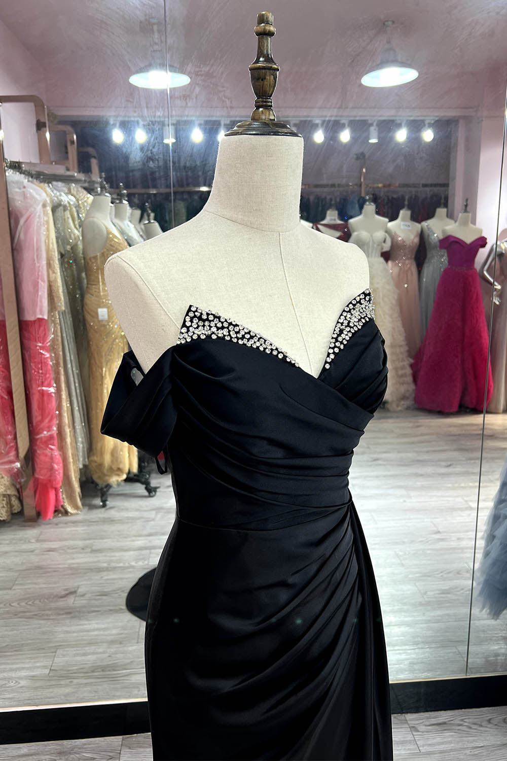 YQLNNE 112 Black Off the Shoulder Prom Dresses Long Evening Gown