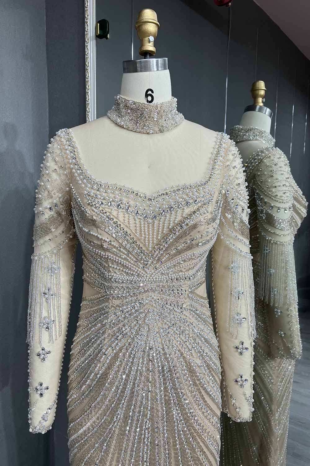 YQLNNE 053 Beige Long Sleeves Evening Dress Crystals Beaded Formal Women Gown Modest