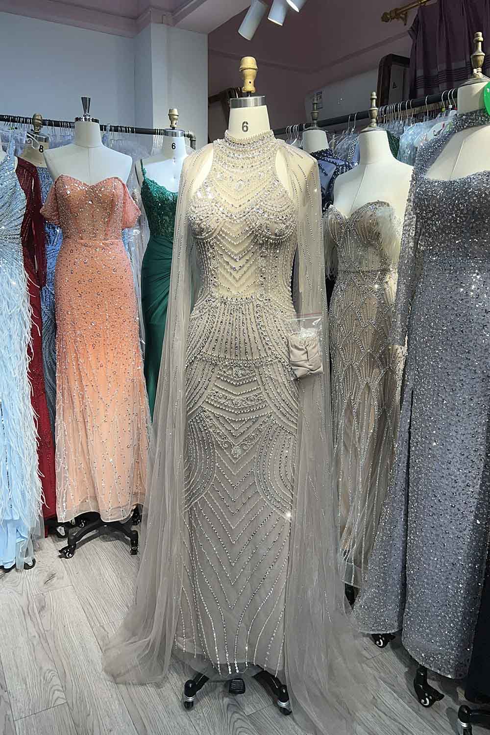 YQLNNE 050 Nude Crystals Long Evening Dress Formal Dubai Dresses