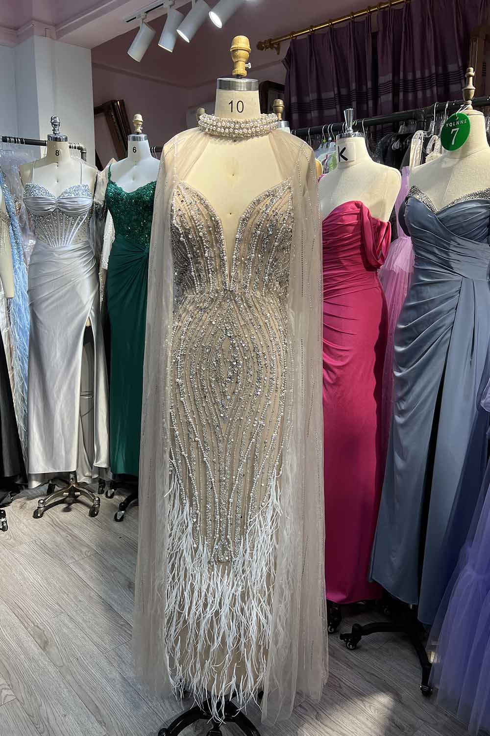 YQLNNE 082 White Nude Feathers Evening Dress With Crystals Pearls Wedding Party Gown