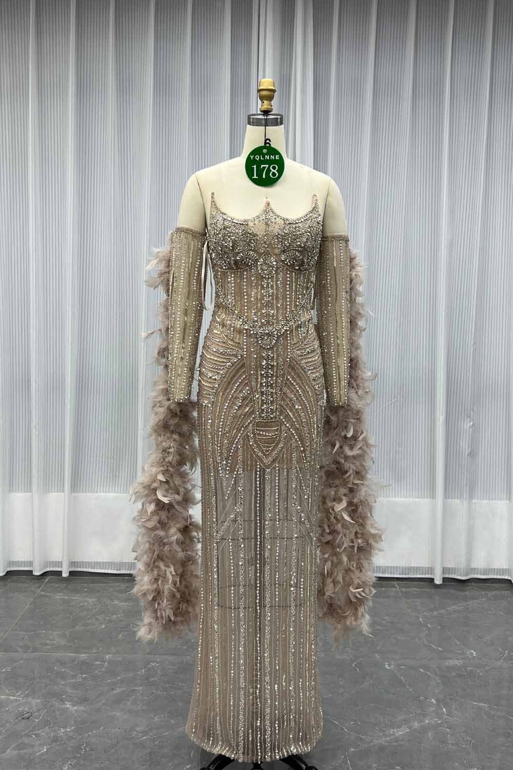 YQLNNE 0178 Pink Feathers Crystals Beaded Evening Dress Mermaid Removable Train