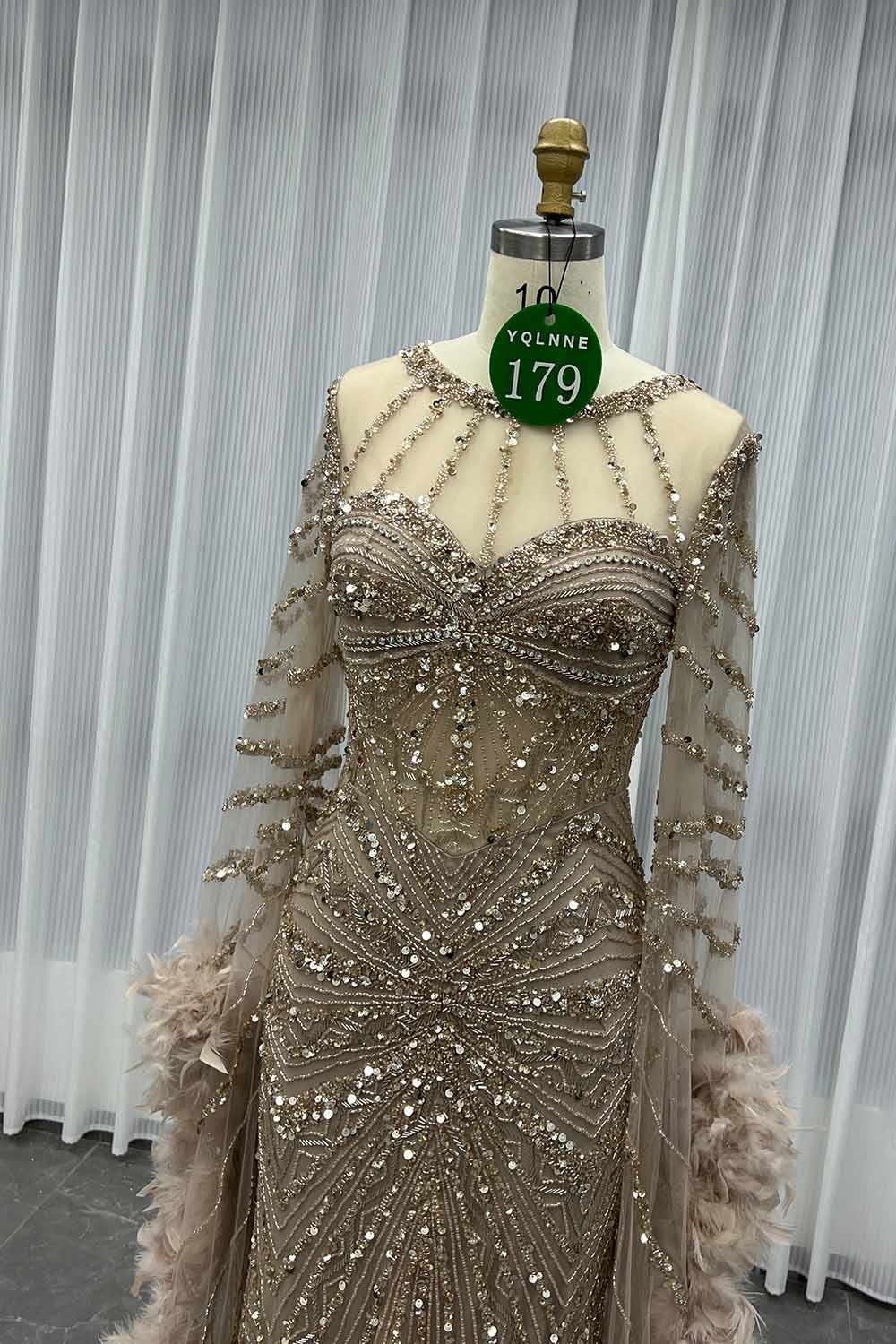 YQLNNE 0179 Pink Long Sleeves Feathers Evening Dress With Handmade Crystals Beaded