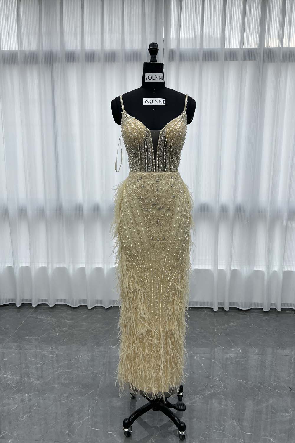 YQLNNE 030 White Feathers Crystals Evening Dress Tea-Length Beaded Gown