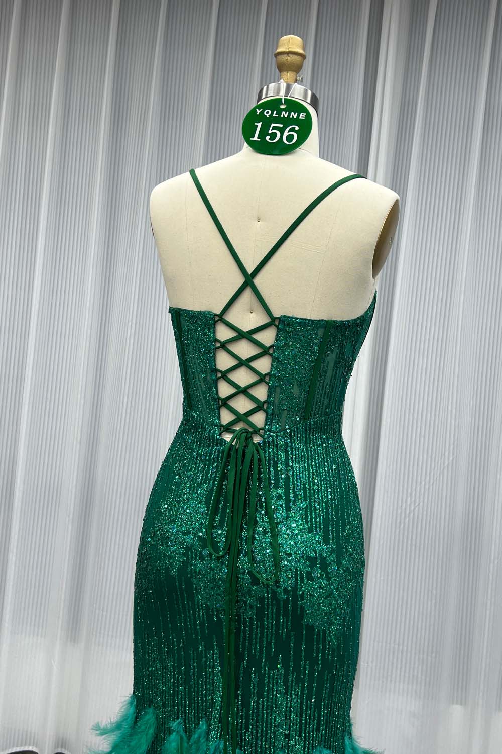 YQLNNE 0156 Sparkly Green Glitter Feathers Prom Dresses Lace-up Party Gown