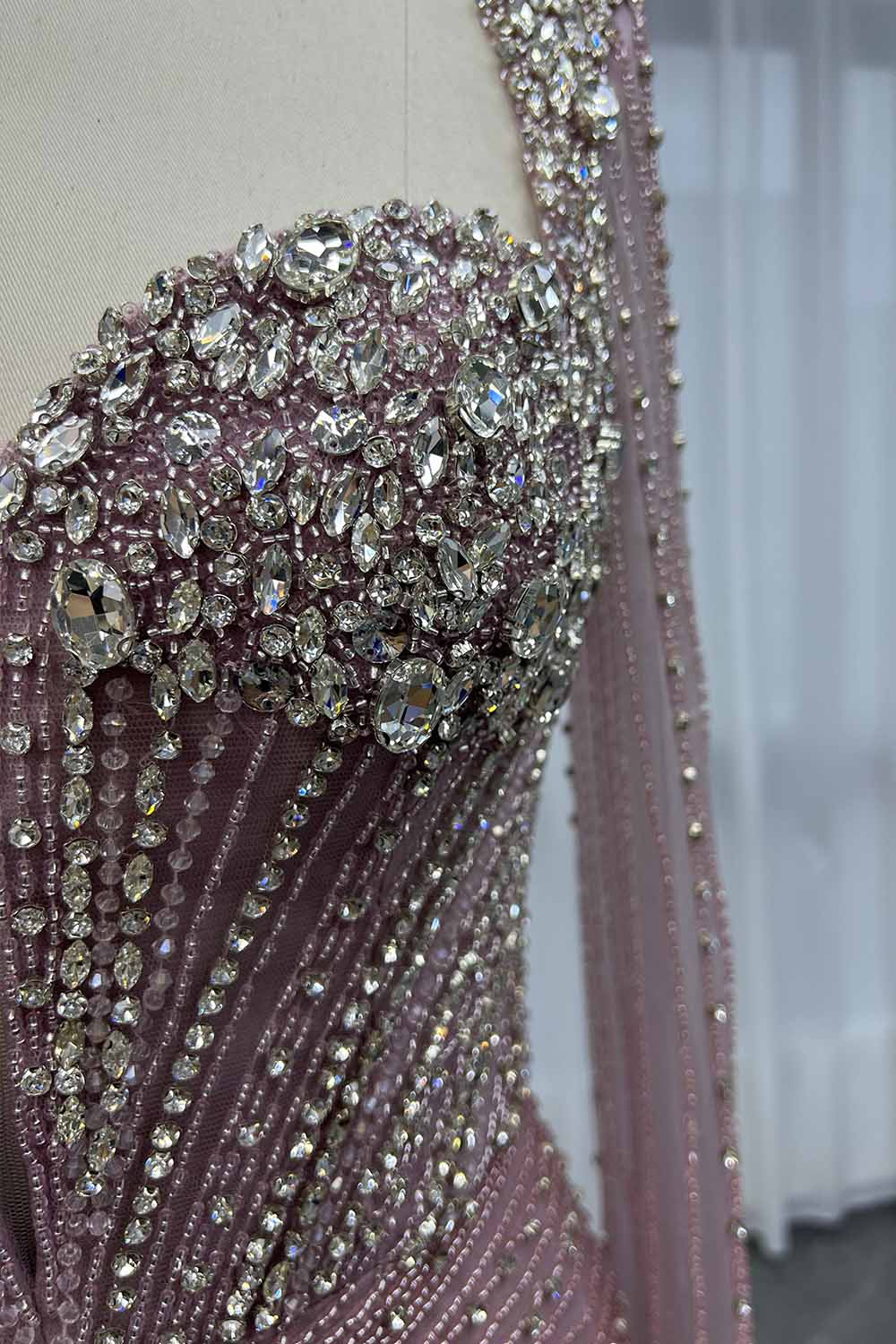 YQLNNE 0183 Luxury Pink Crystals Beaded Evening Dress Long Cape Sleeves