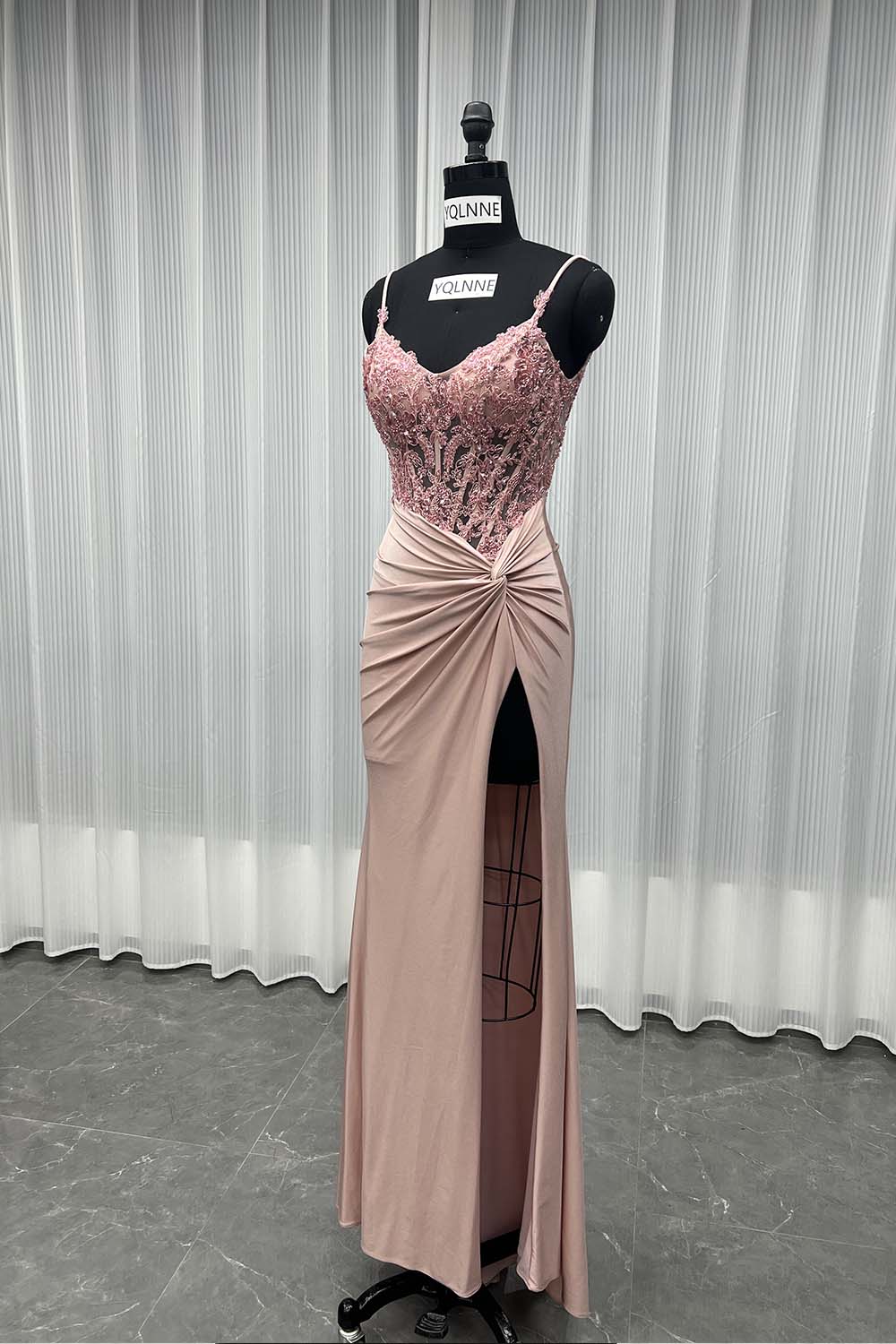 YQLNNE 01 Sexy Black Embroidered Long Slit Prom Dresses Mermaid Spaghetti Beading Party Gown