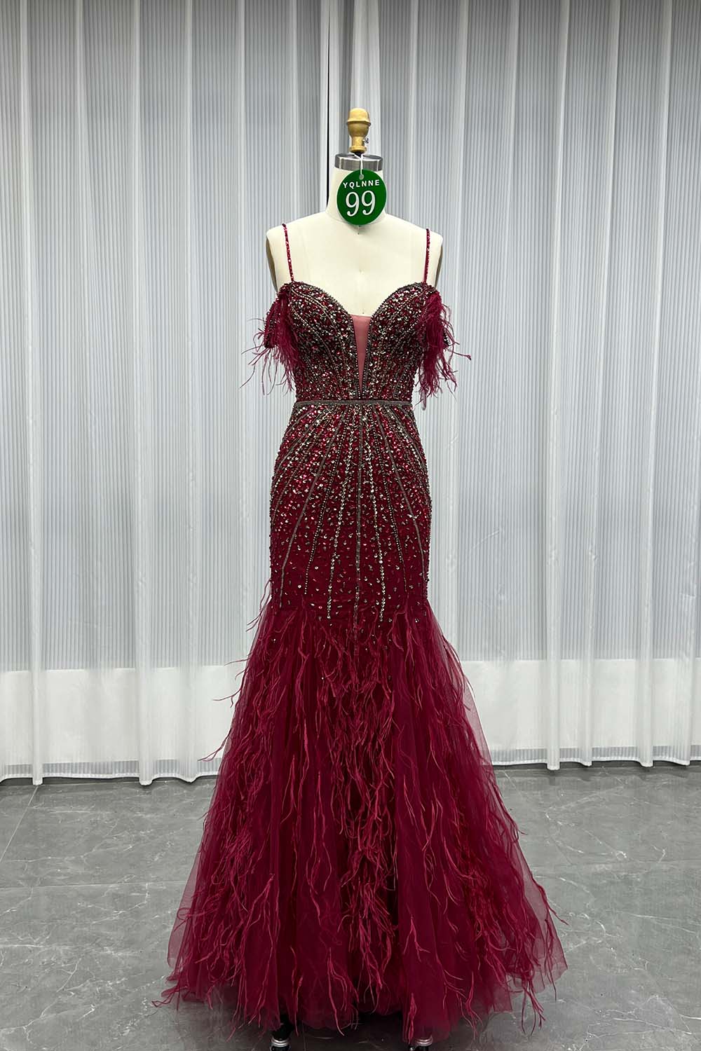 YQLNNE 099 Burgundy Feathers Crystals Mermaid Evening Dress Lace-up Back