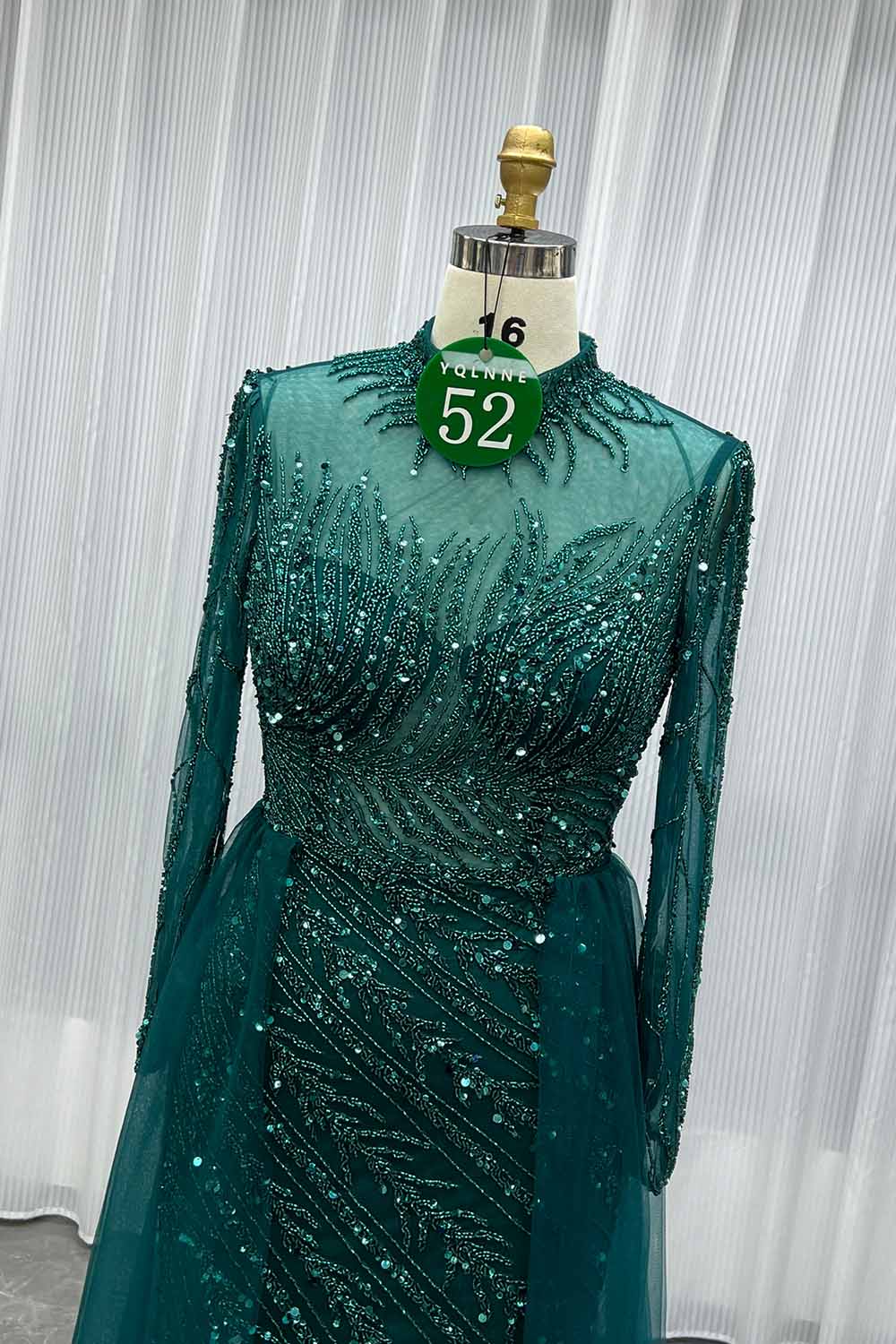 YQLNNE 052 Modest Dark Green Full Sleeves Evening Dress Handmade Beaded With Removable Train