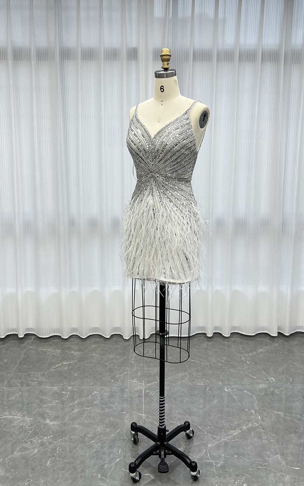 YQLNNE 0129 Black and White Short Feathers Party Dress With Handmade Crystals Beaded