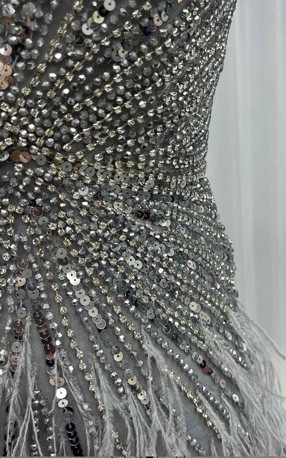 YQLNNE 0129 Silver Feathers Short Evening Dress Crystals Beaded Party Gown