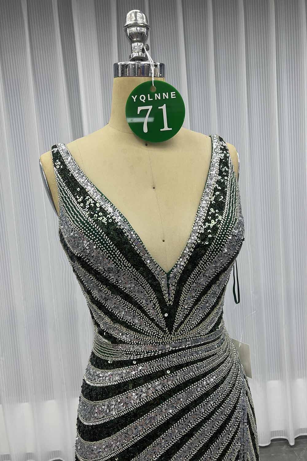 YQLNNE 071 Gold Sequined Long Prom Dresses Mermaid Party Dress