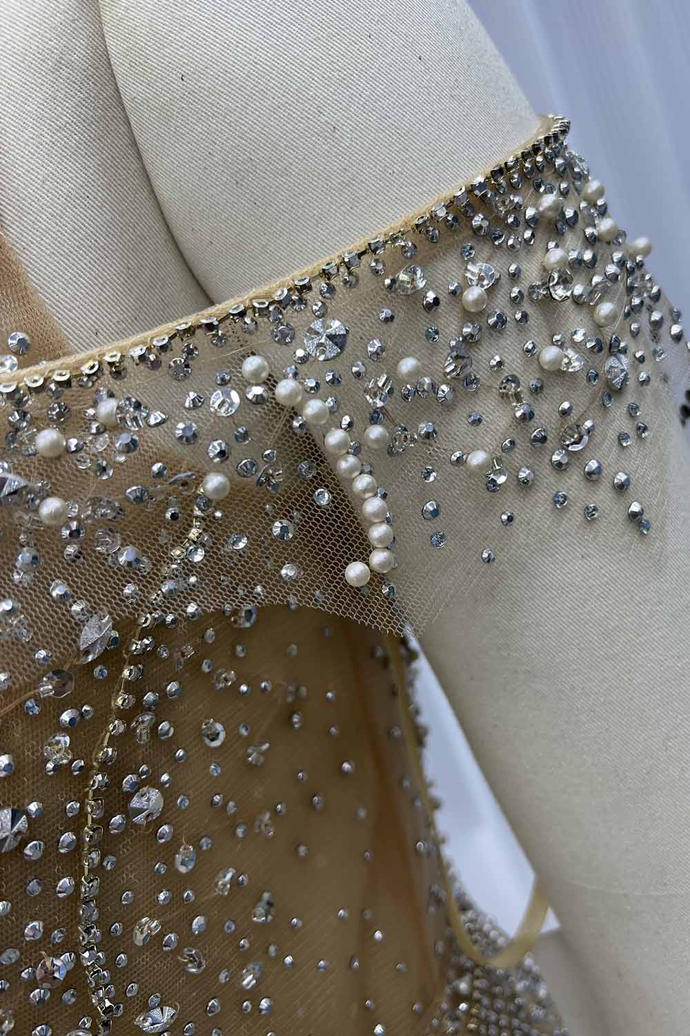 YQLNNE 026 Gold Off Shoulder Crystals Prom Dresses Long Beaded Formal Evening Party Gown