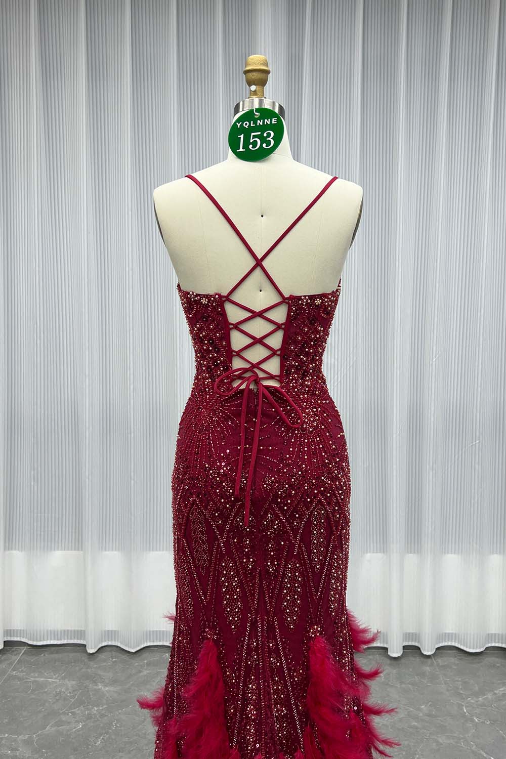 YQLNNE 0153 Burgundy Beading Feathers Evening Dress Long Mermaid Pageant Gown