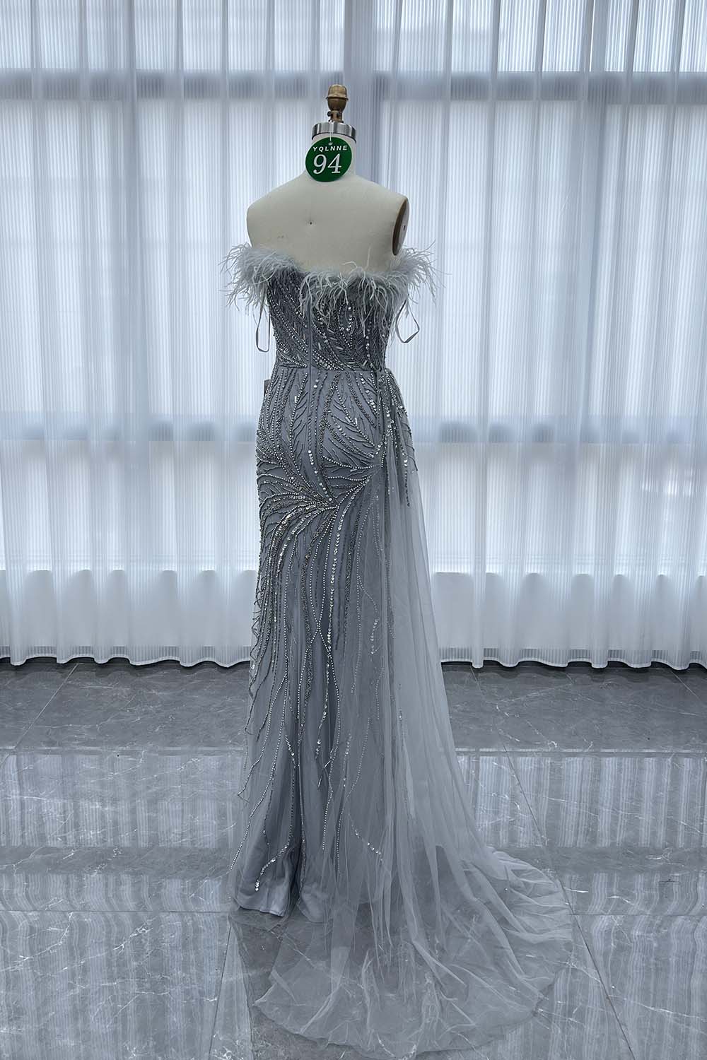 YQLNNE 094 Silver Feathers Beaded Evening Dress Formal Gowns With Removeable Skirt