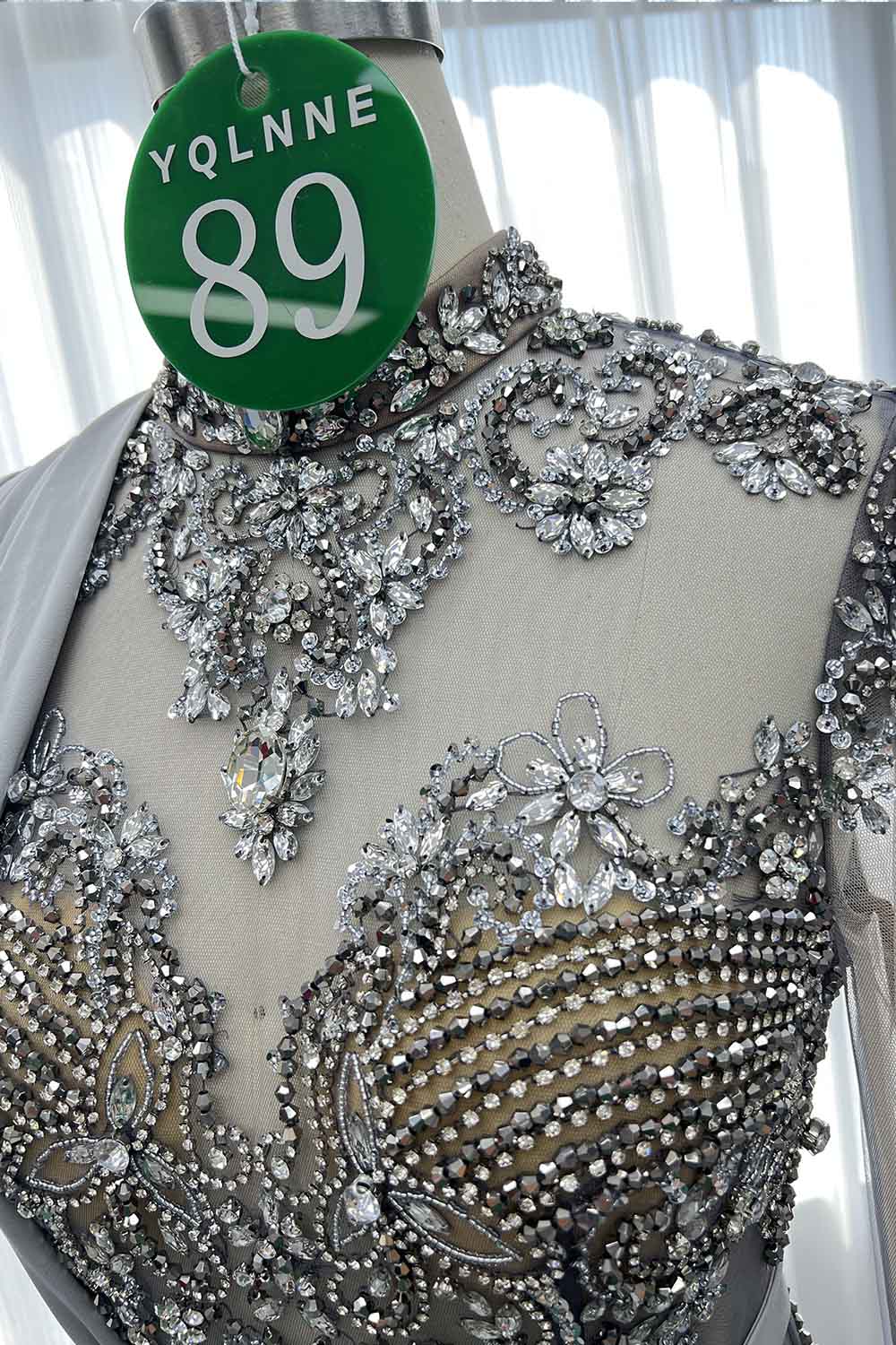 YQLNNE 089 Gray Long Sleeves Evening Dress Handmade Crystals Beaded Formal Gown