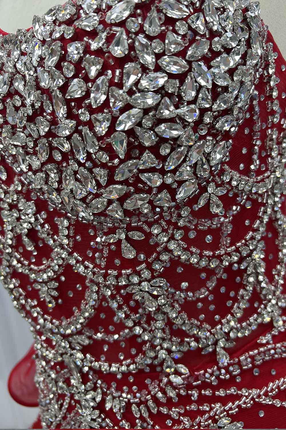 YQLNNE 060 Red Rhinestones Evening Dress Straps Long Mermaid Formal Gown