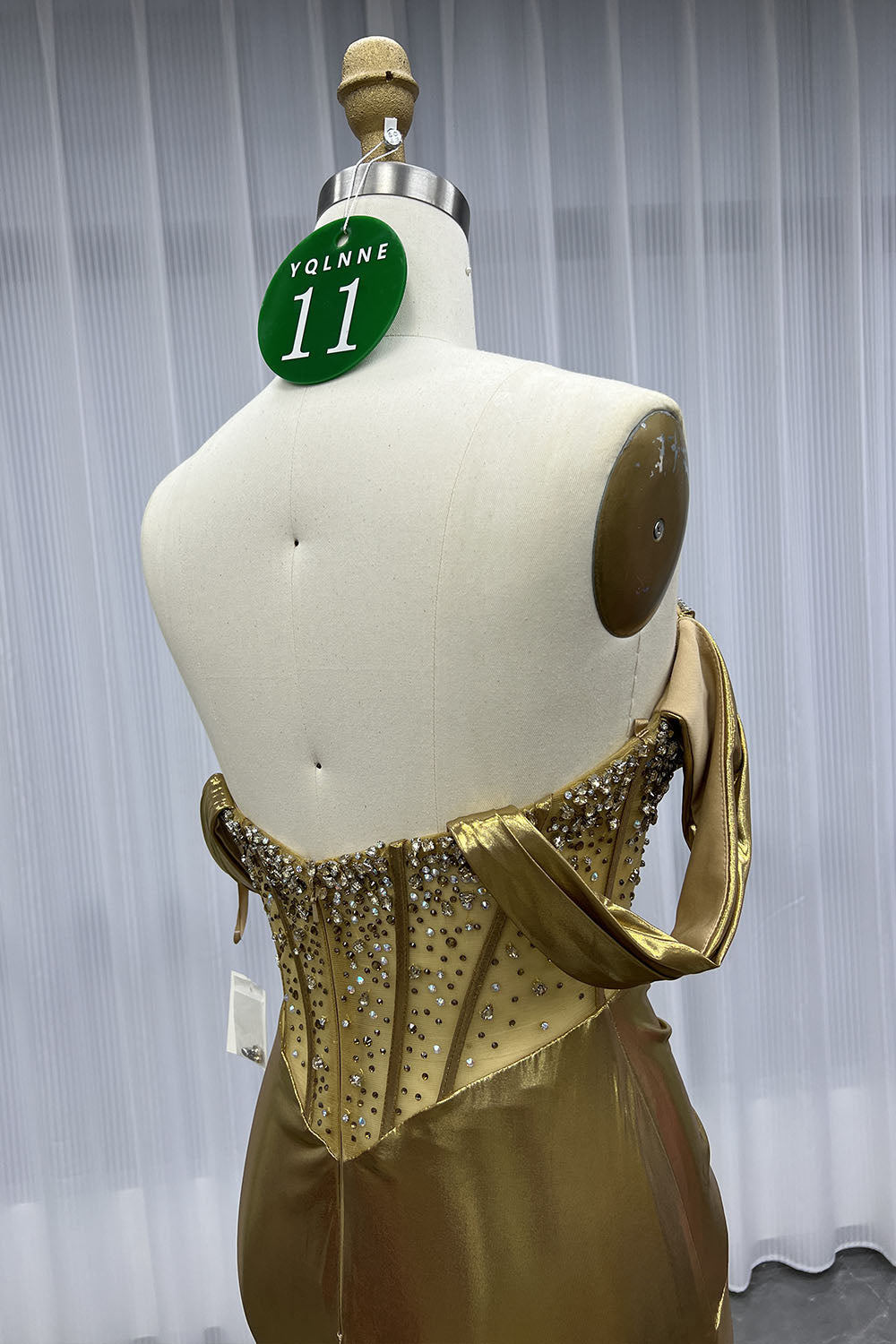YQLNNE 011 Gold Off the Shoulder Crystals Prom Dresses Long Mermaid Party Gown