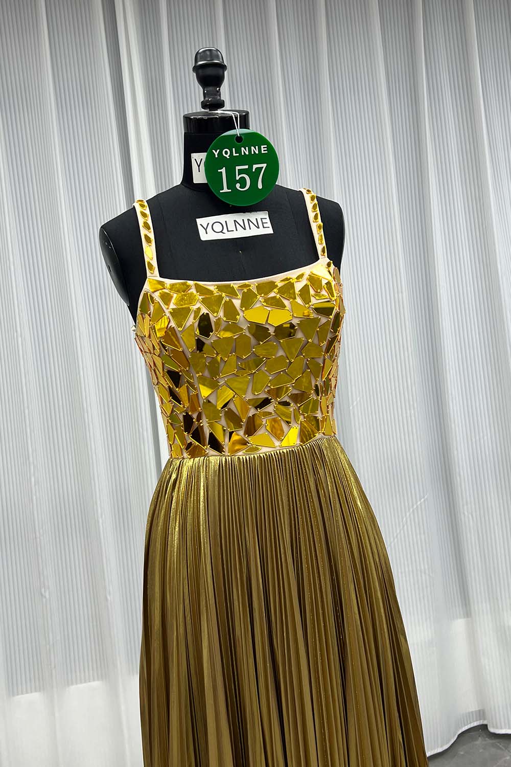 YQLNNE 0157 Gold Lens Long Prom Dress Straps Lace-up Back