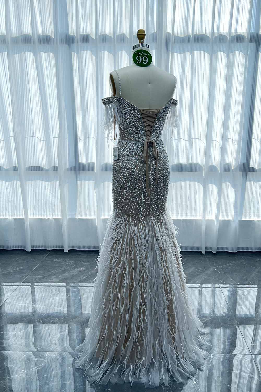 YQLNNE 099 White Feathers Evening Dress Handmade Crystals Beaded Bridal Gown