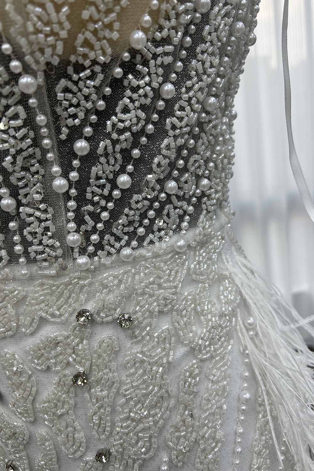 YQLNNE 030 White Feathers Crystals Evening Dress Tea-Length Beaded Gown
