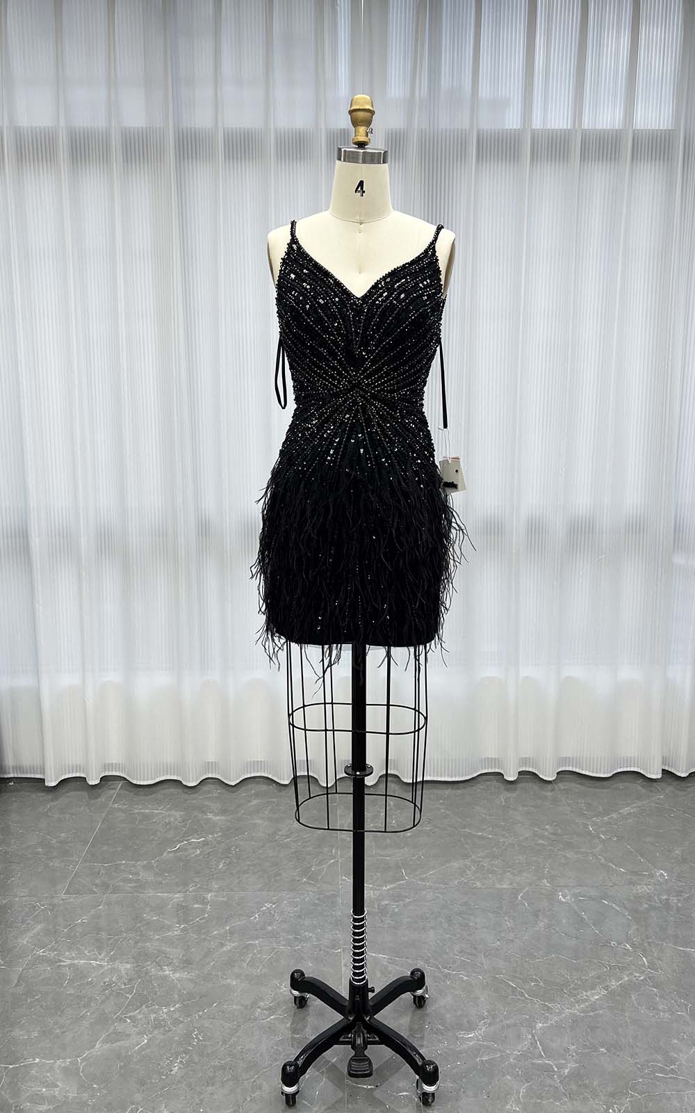 YQLNNE 0129 Black and White Short Feathers Party Dress With Handmade Crystals Beaded
