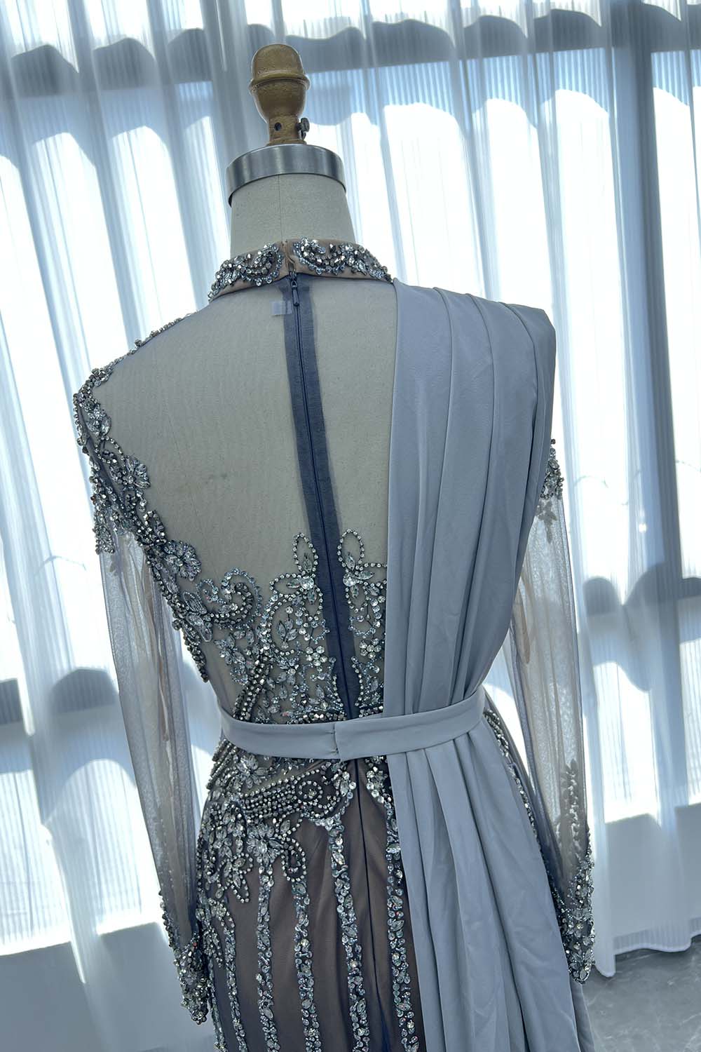 YQLNNE 089 Gray Long Sleeves Evening Dress Handmade Crystals Beaded Formal Gown