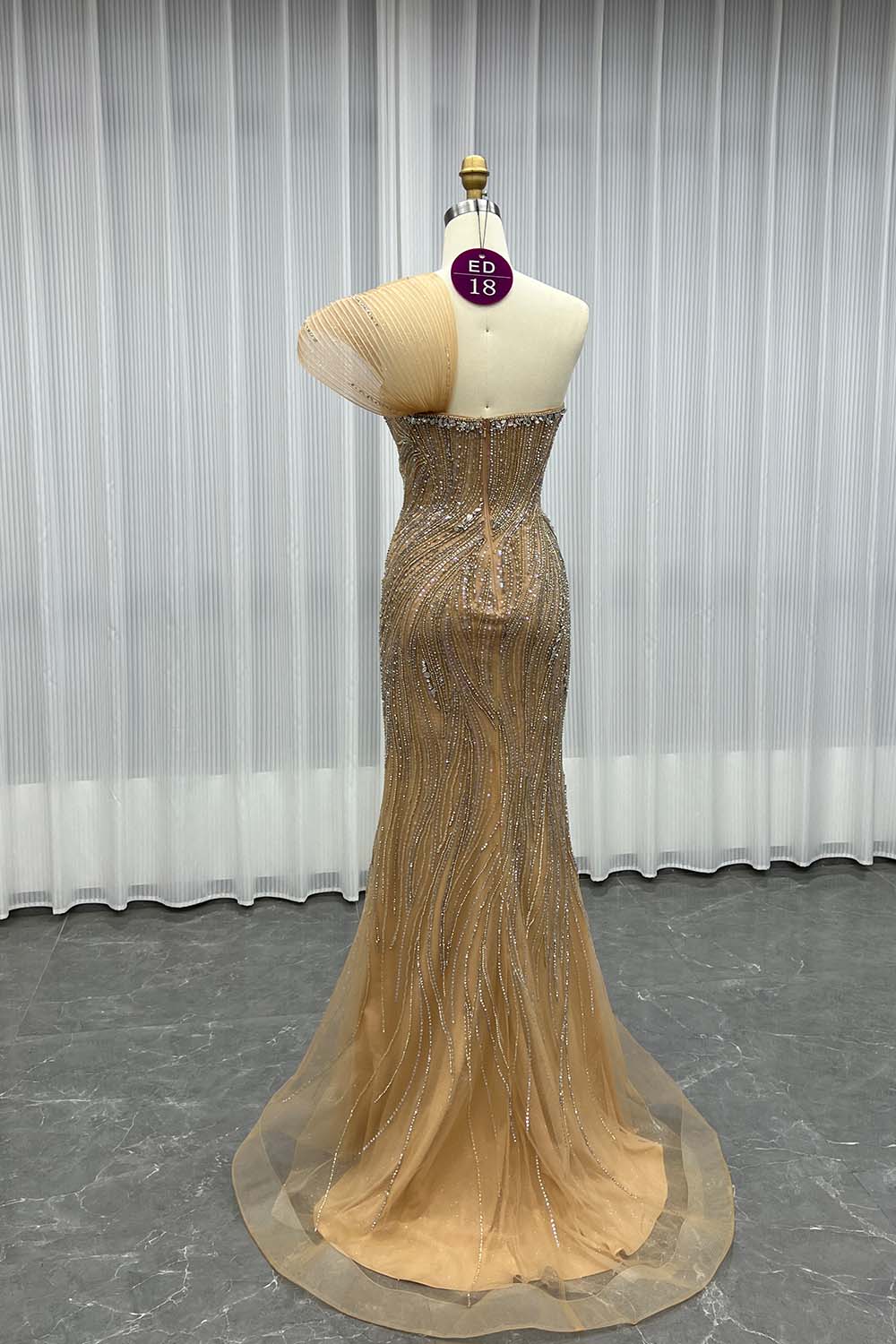 YQLNNE ED18 Gold One Shoulder Crystals Evening Dress Pageant Gown With Slit