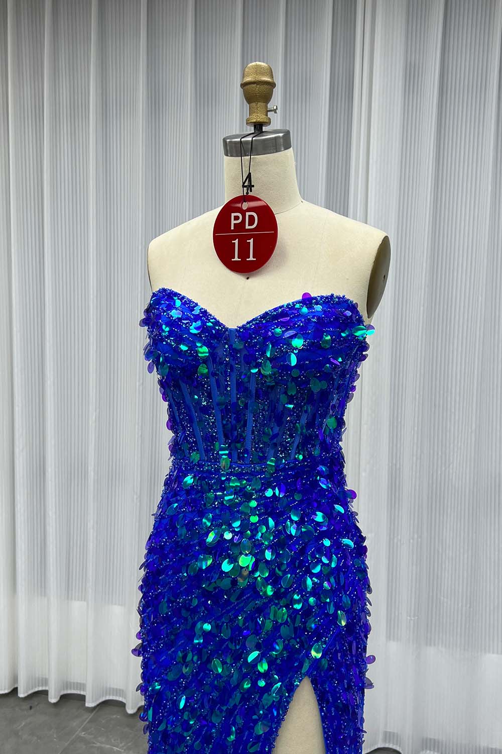 YQLNNE PD011 Sparkly Gold Sequins Beading Long Prom Dress With Slit