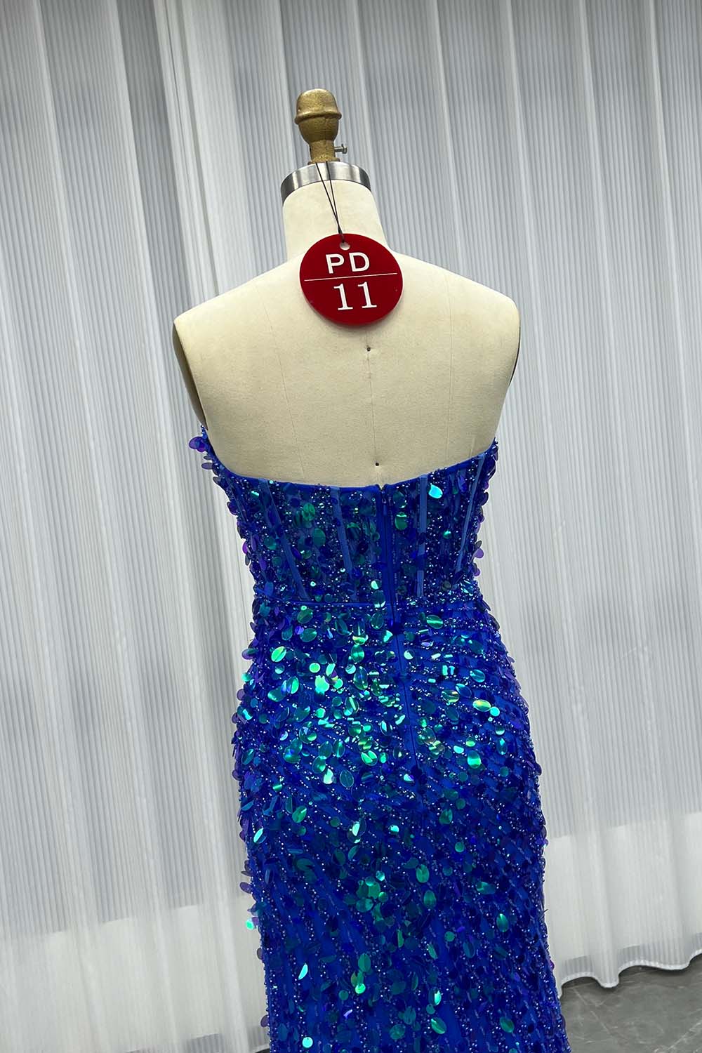 YQLNNE PD011 Sparkly Gold Sequins Beading Long Prom Dress With Slit
