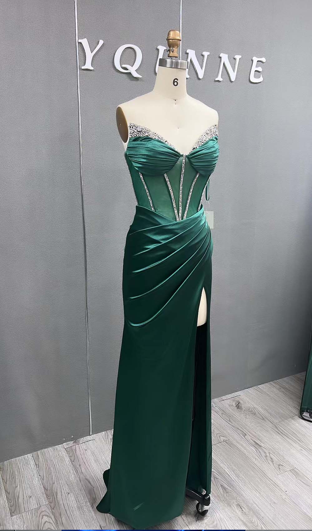 YQLNNE Green Fitted High Slit Prom Dresses Mermaid Satin Crystals Beaded Red Carpet Gown Vestido De Gala