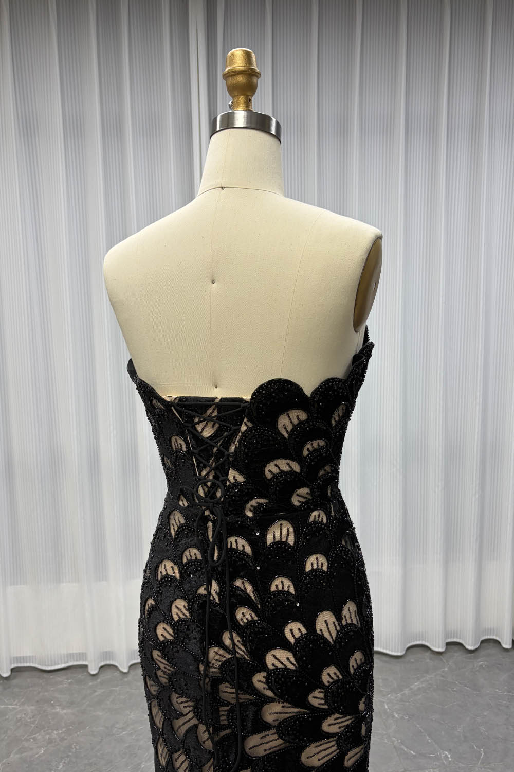 YQLNNE YQ7006 Modest Black Beaded Evening Dress With Scarf