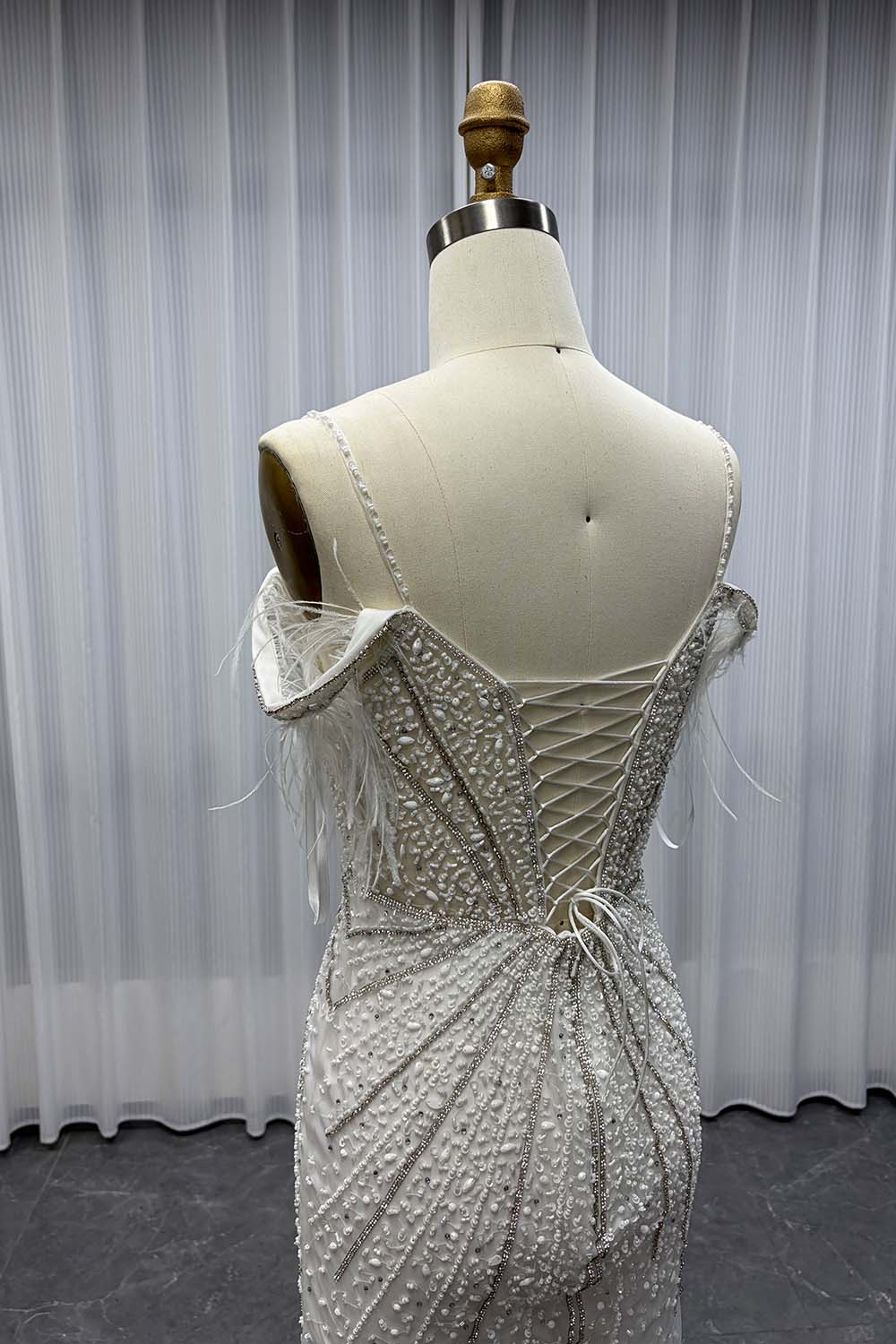 YQLNNE White Short Feathers Party Dress Handmade Crystals Beaded